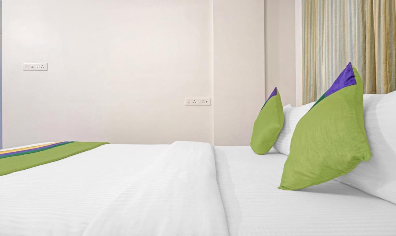 Treebo Diamond Residency - Ddpk Inn Пюн Екстериор снимка