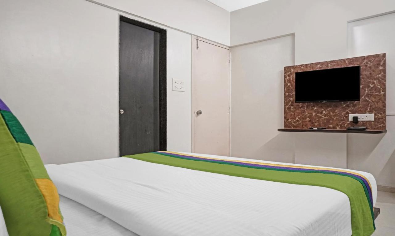 Treebo Diamond Residency - Ddpk Inn Пюн Екстериор снимка