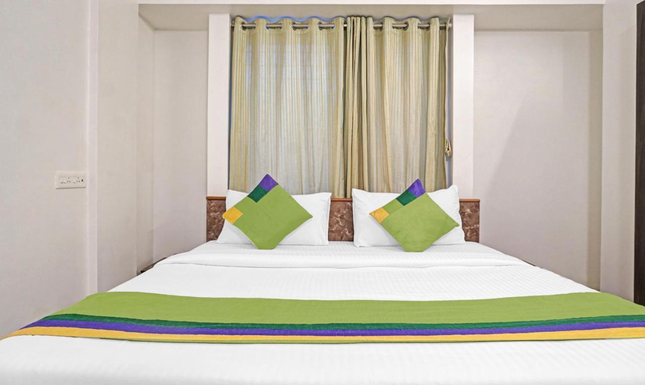 Treebo Diamond Residency - Ddpk Inn Пюн Екстериор снимка