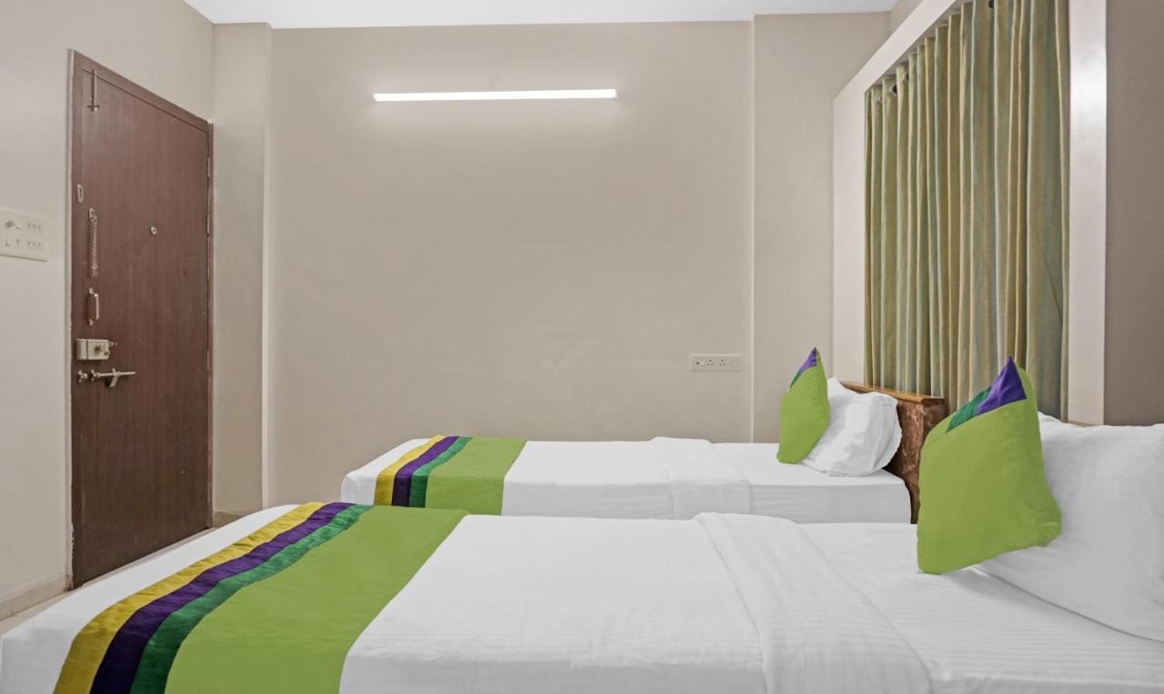 Treebo Diamond Residency - Ddpk Inn Пюн Екстериор снимка